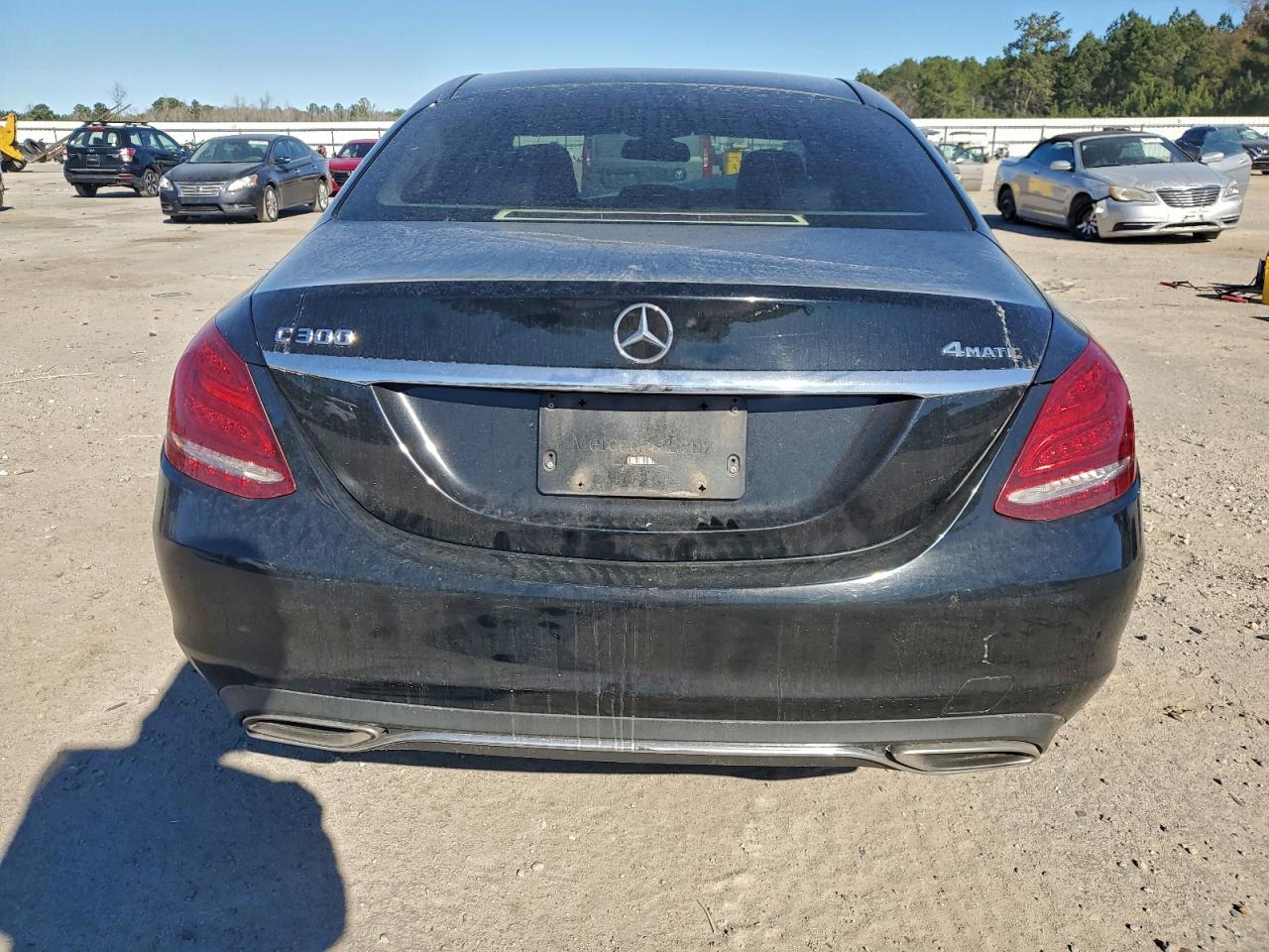 Mercedes-Benz C-Class 300 4matic Image 9