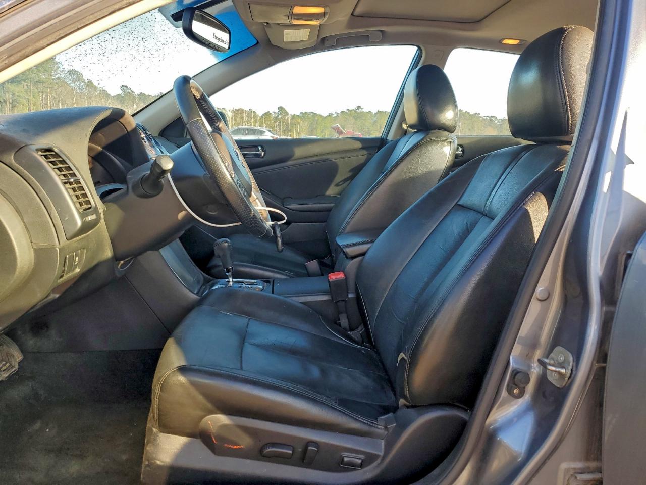 Nissan Altima Sr Image 5