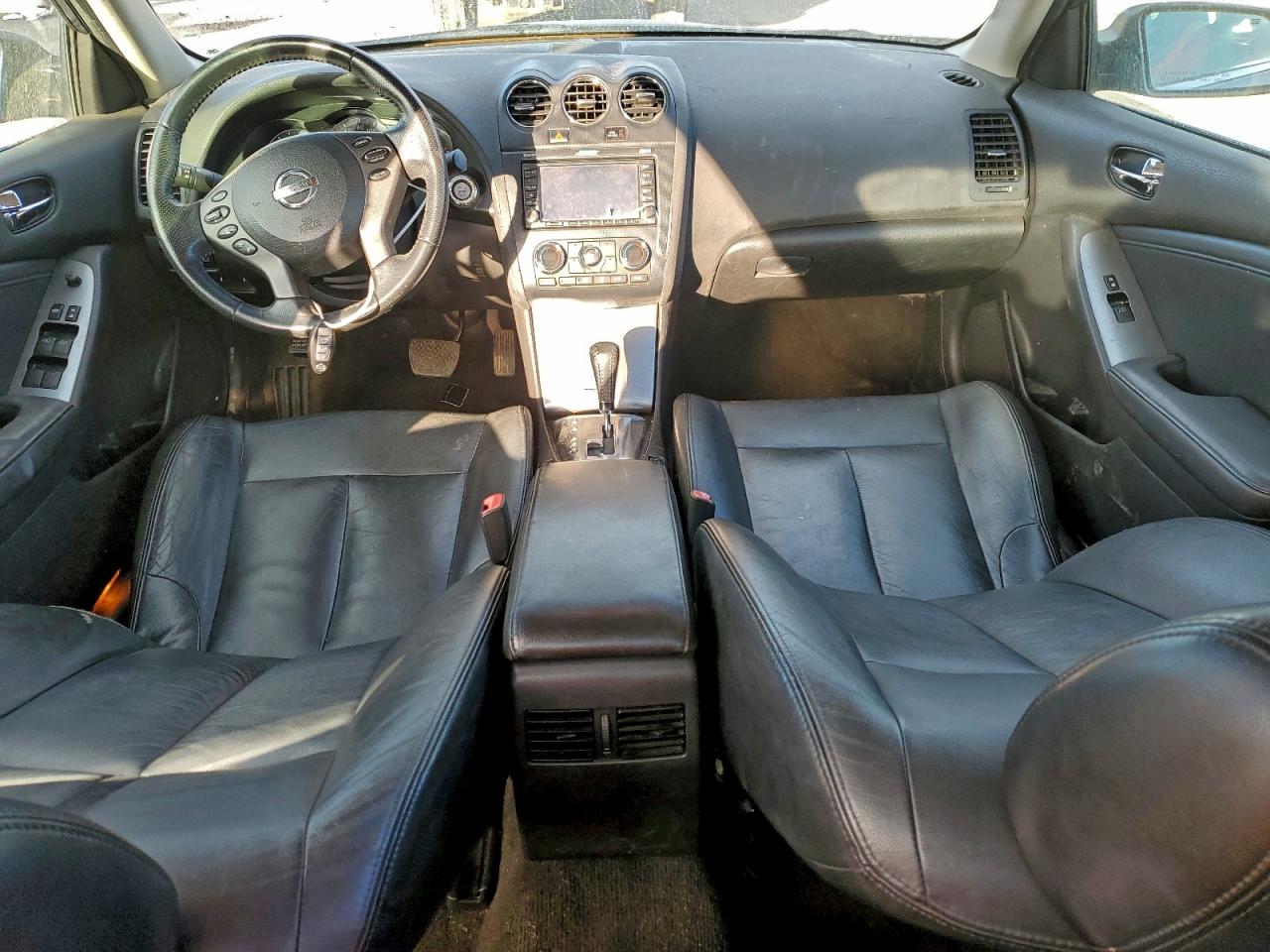 Nissan Altima Sr Image 2