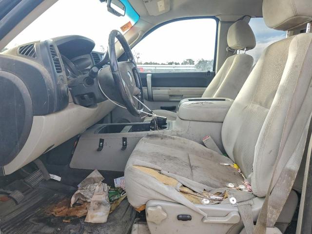 Chevrolet Silverado K1500 Image 8