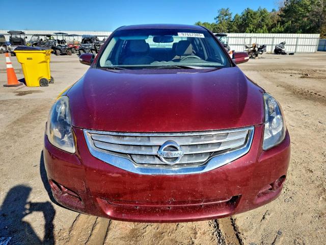 Nissan Altima Base Image 8