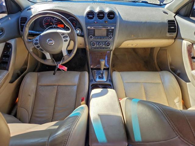 Nissan Altima Base Image 5