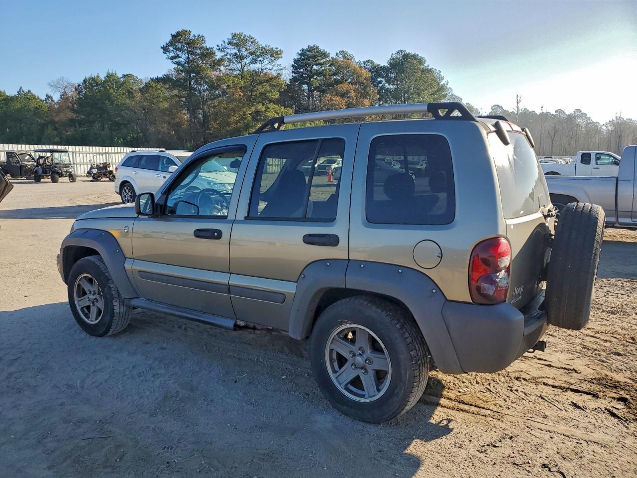Jeep Liberty Renegade Image 4