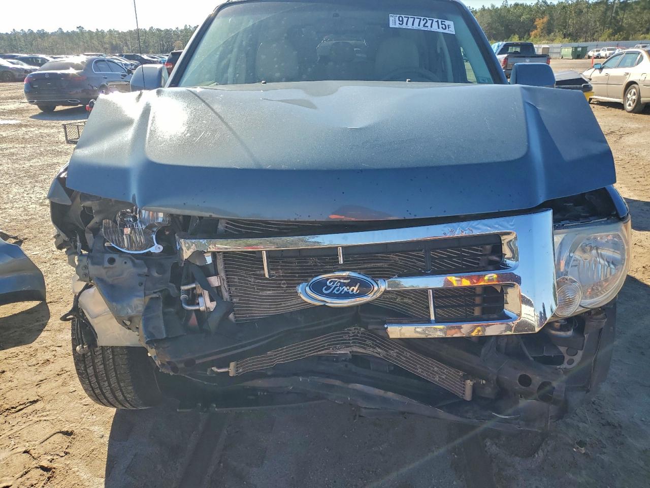 Ford Escape Limited Image 4