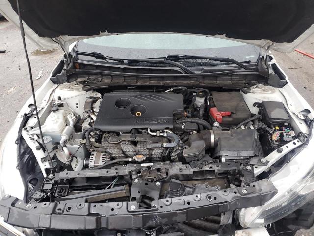 Nissan Altima S Image 9