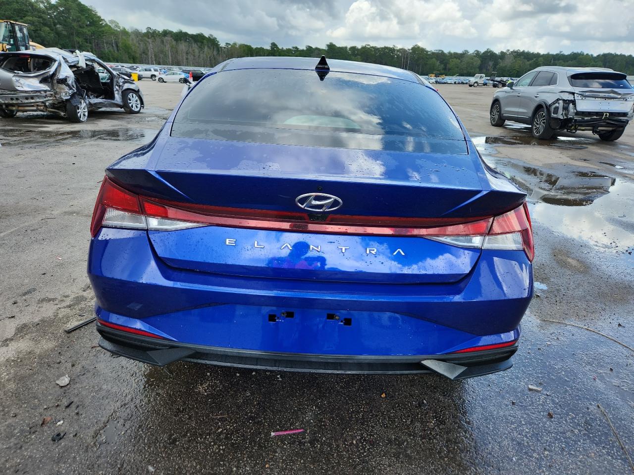 Hyundai ELANTRA Sel Image 11