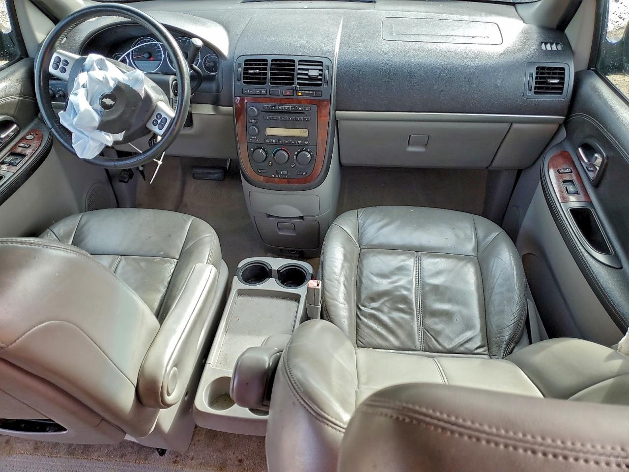 Chevrolet Uplander Lt Image 7