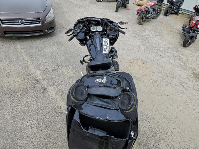 Harley-Davidson Fltrxst Image 4