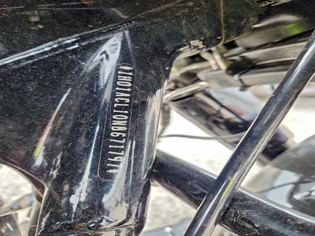 Harley-Davidson Fltrxst Image 7