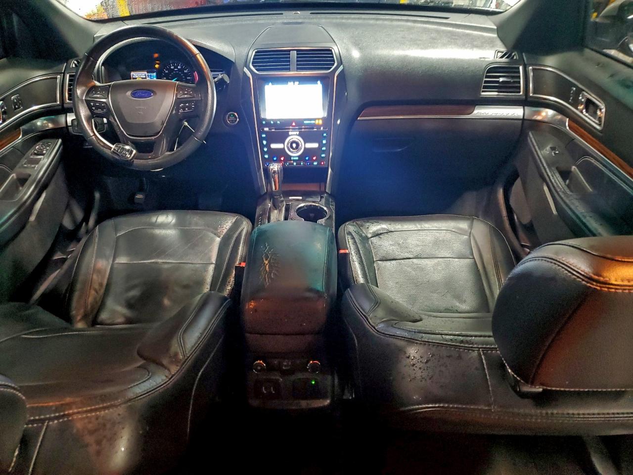 Ford Explorer Limited Image 9