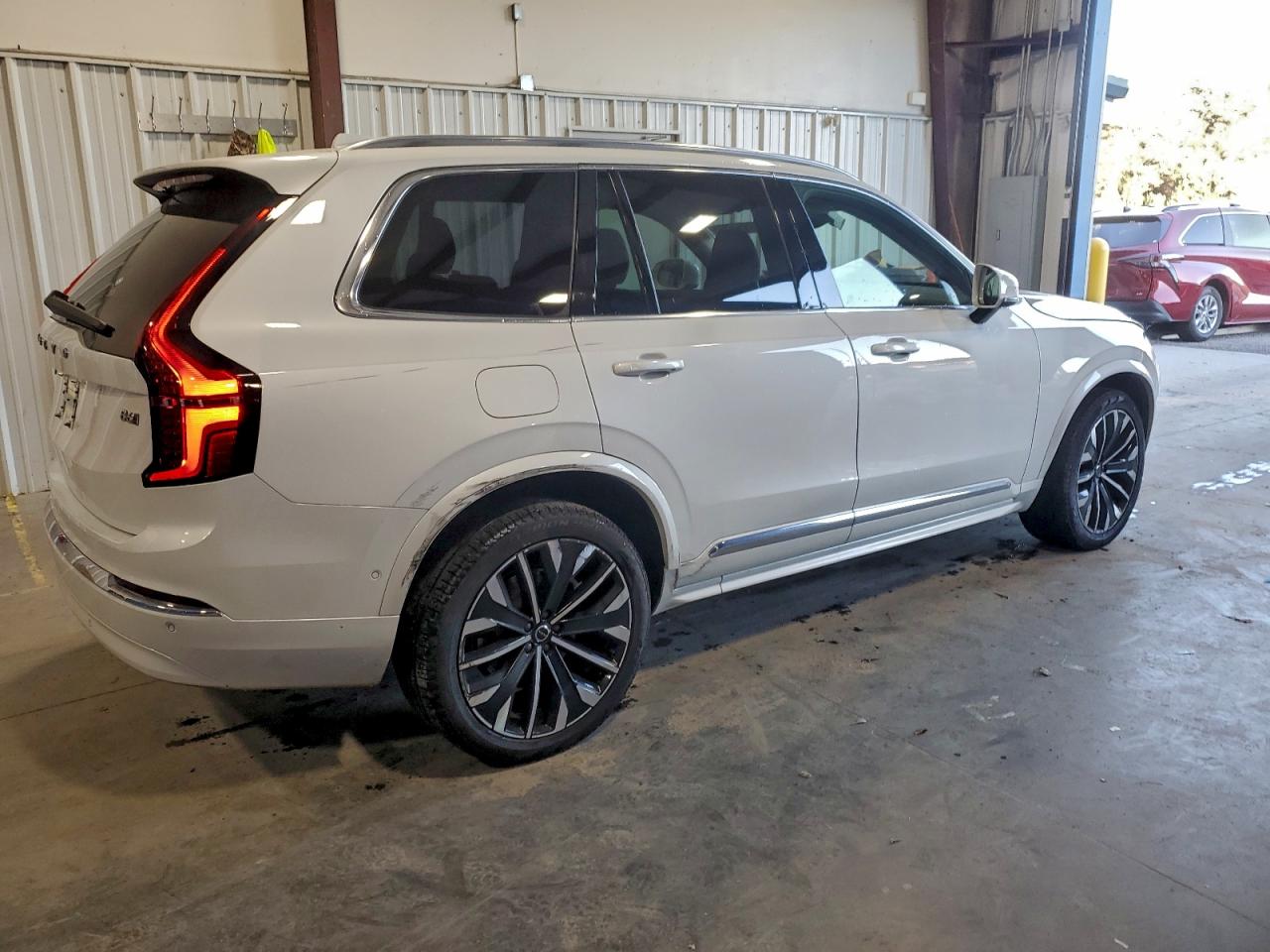 Volvo Xc90 Plus Plus Image 3