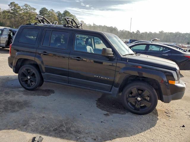 Jeep Patriot Latitude Image 8