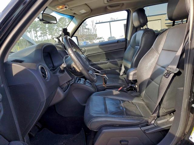 Jeep Patriot Latitude Image 9