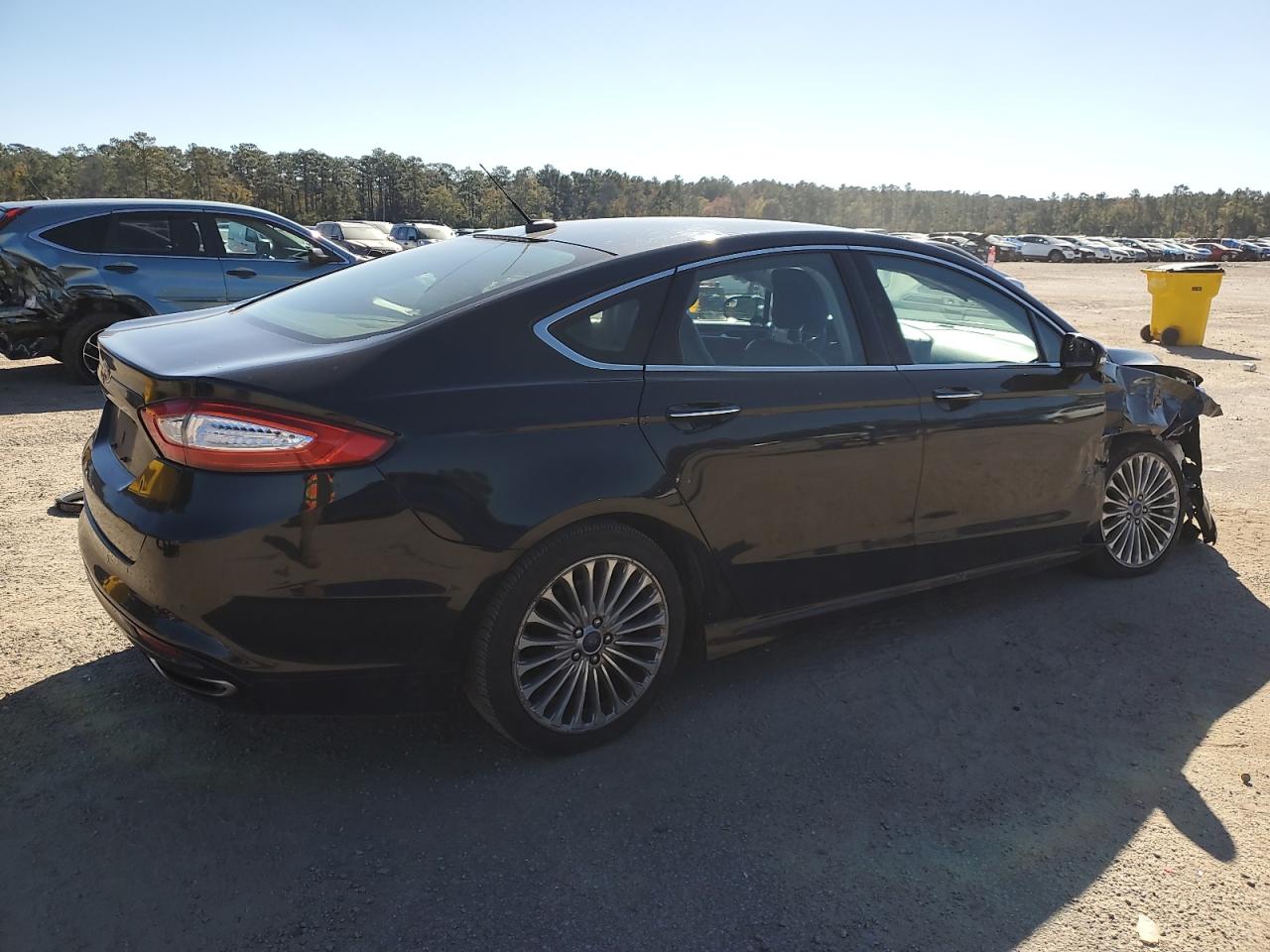 Ford Fusion Titanium Image 3