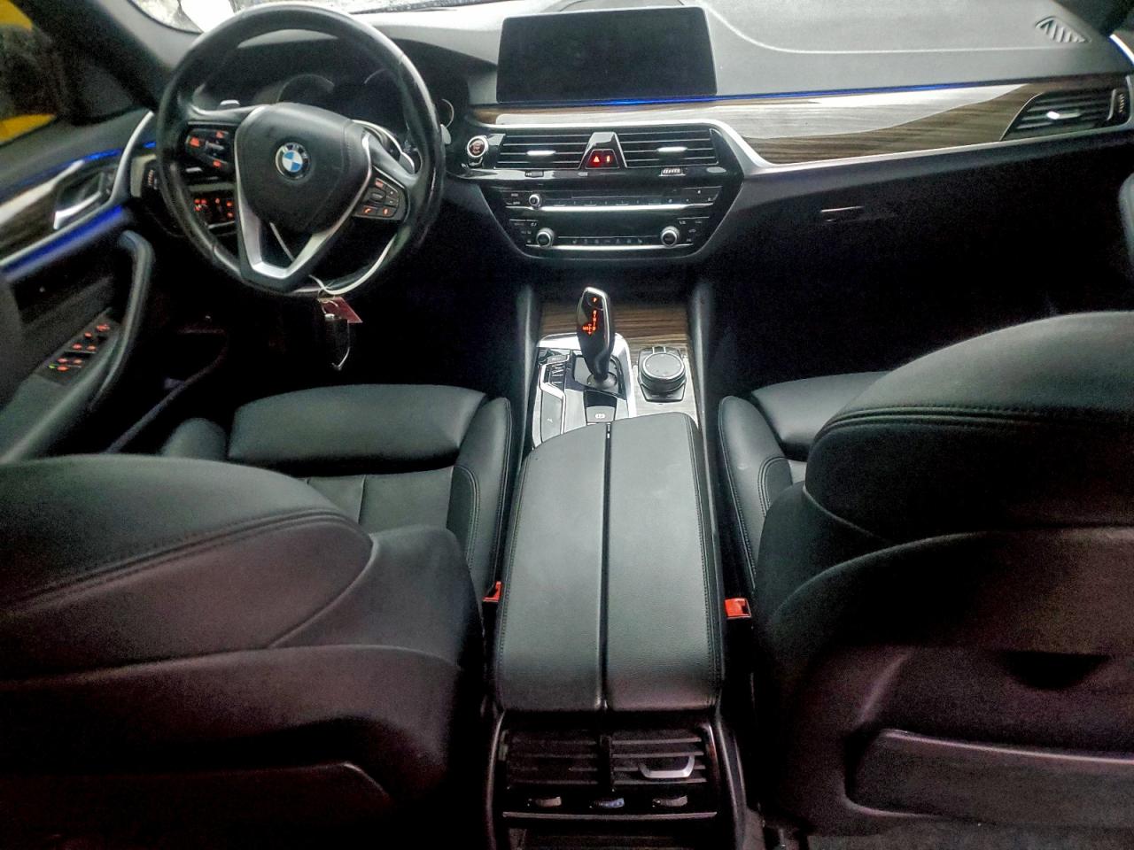 BMW 5 Series I Image 12