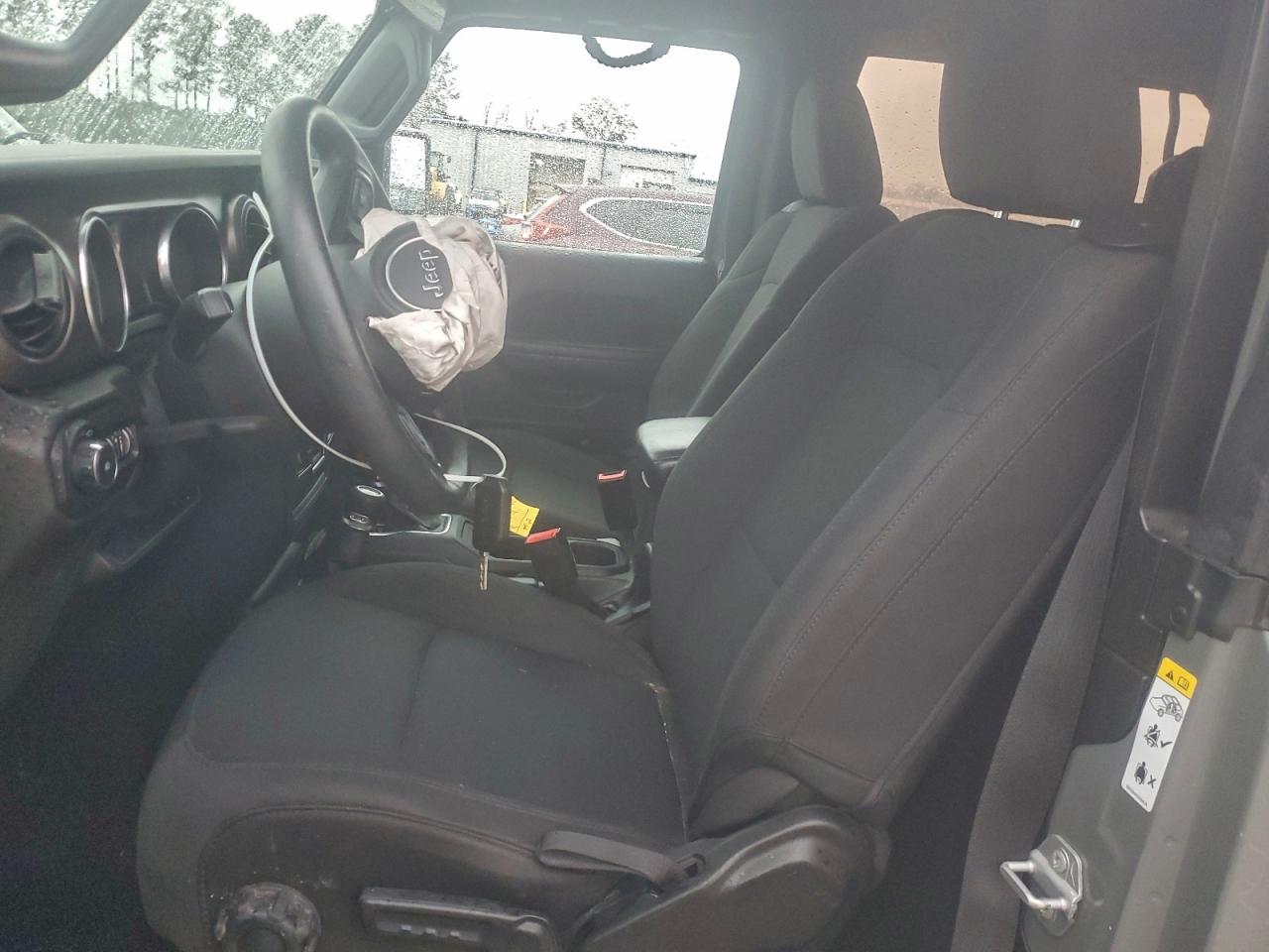 Jeep Wrangler Sport Image 3