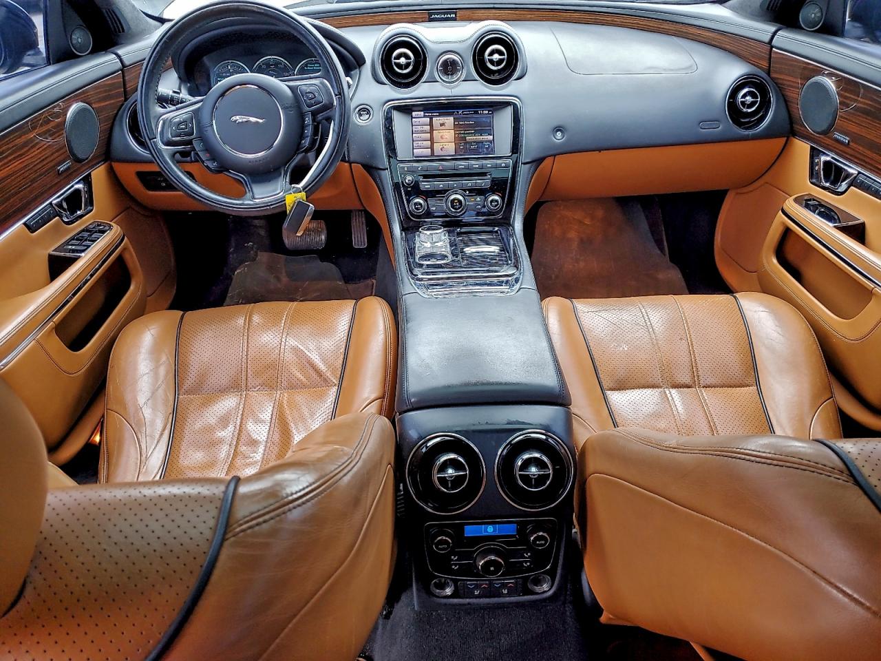 Jaguar XJ Portfolio Image 5