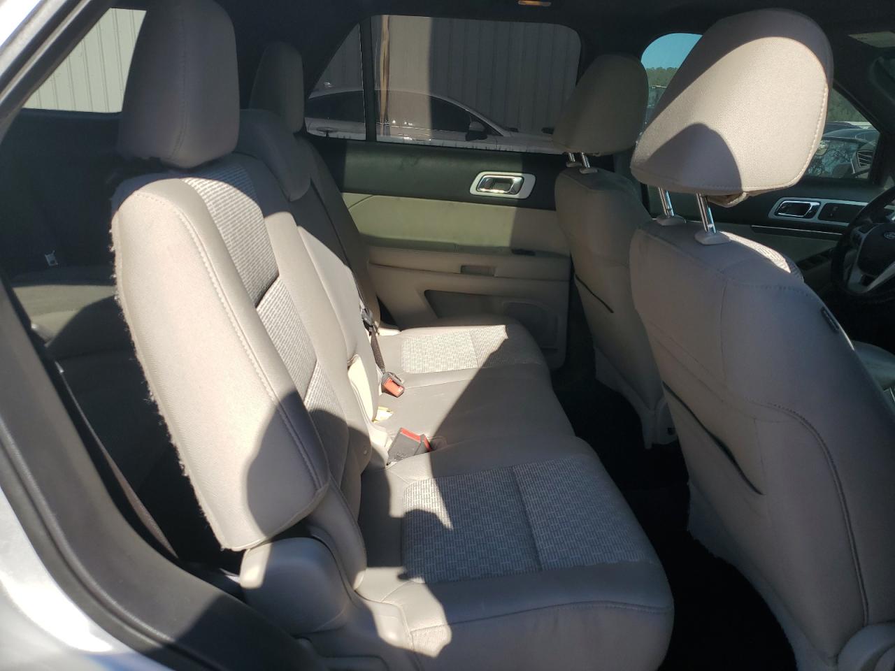 Ford Explorer Xlt Image 6