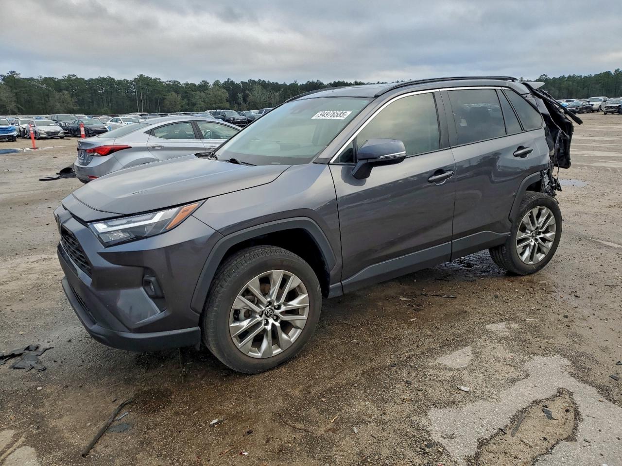 Toyota RAV4 Xle Premium Image 1