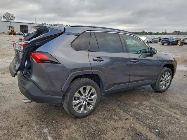 Toyota RAV4 Xle Premium Image 5