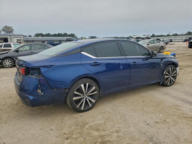 Nissan Altima Sr Image 3