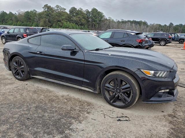 Ford Mustang Image 6