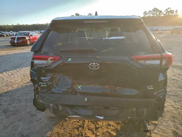 Toyota RAV4 Le Image 2