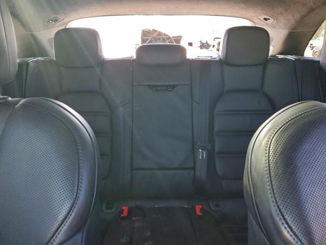 Porsche Macan Turbo Image 9