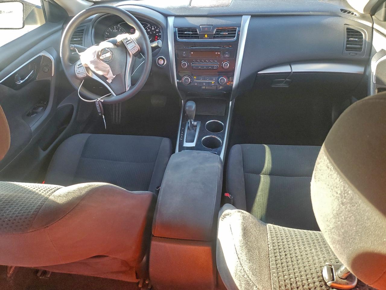 Nissan Altima 2.5 Image 5