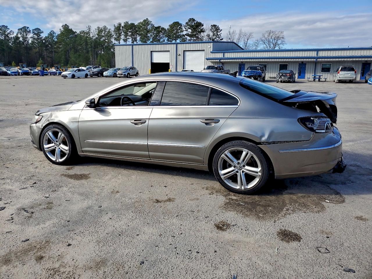 Volkswagen CC Sport Image 3