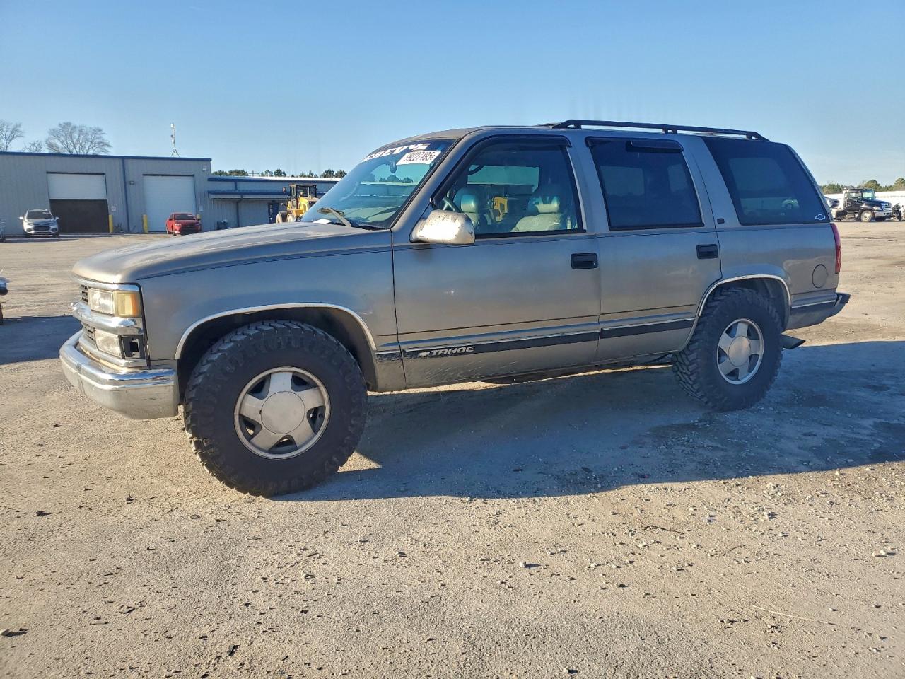 Chevrolet Tahoe C1500 Image 1