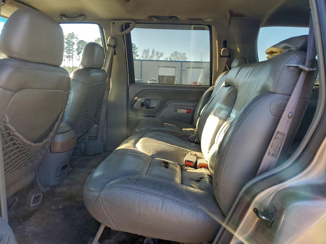 Chevrolet Tahoe C1500 Image 10