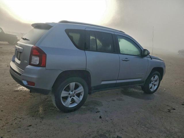 Jeep Compass Latitude Image 11