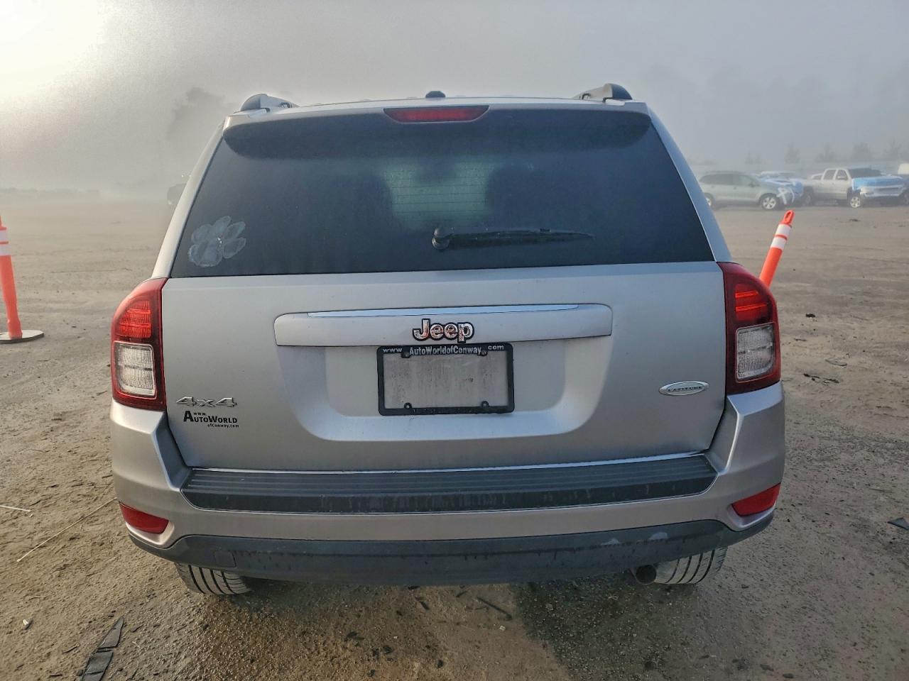 Jeep Compass Latitude Image 6