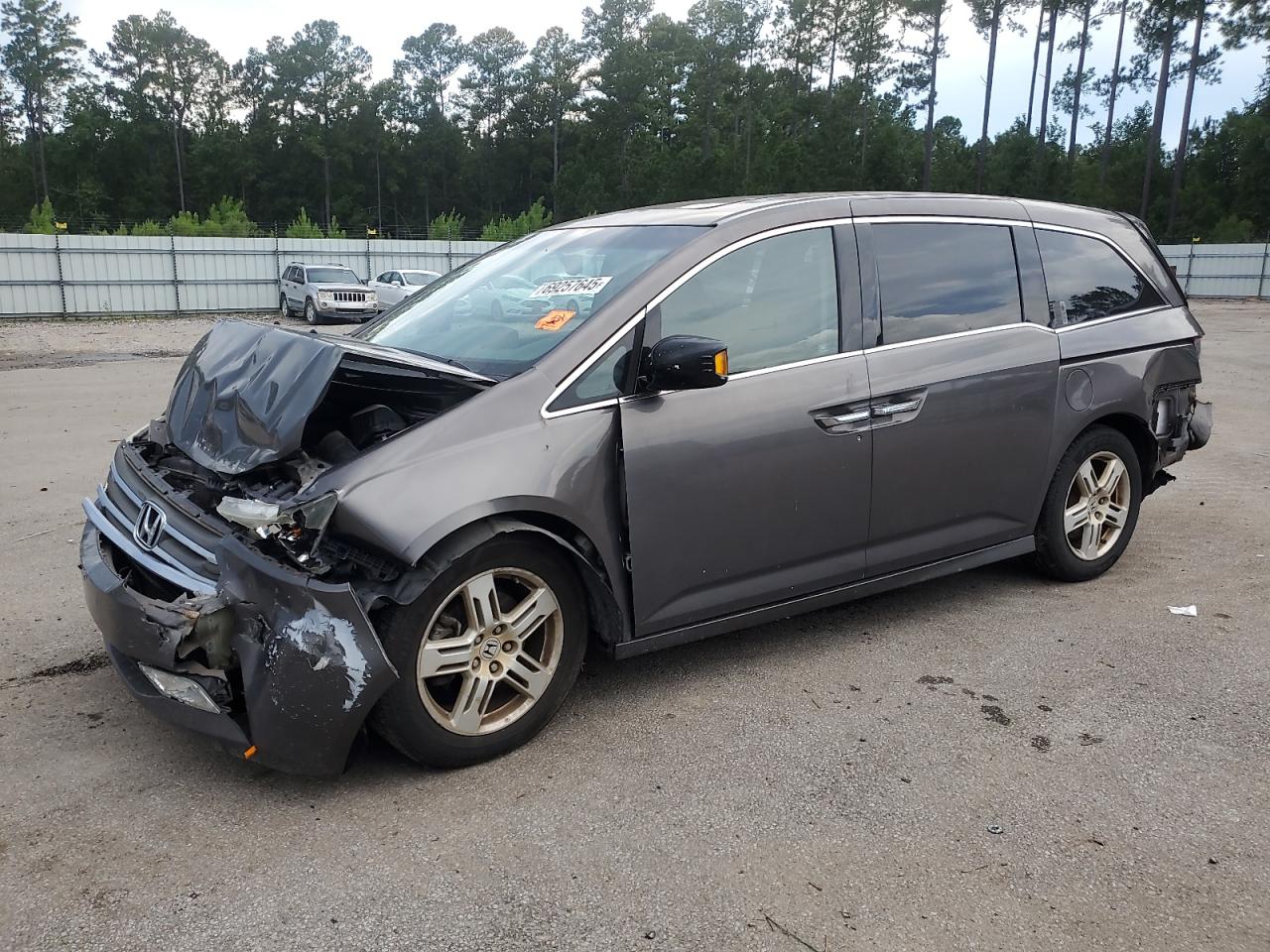 Honda Odyssey Touring Image 1