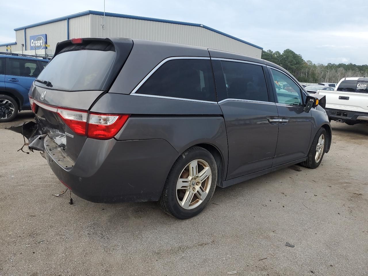Honda Odyssey Touring Image 9