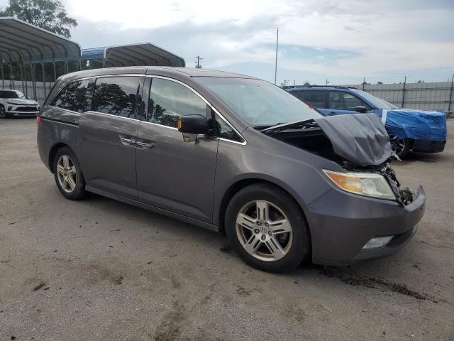 Honda Odyssey Touring Image 3