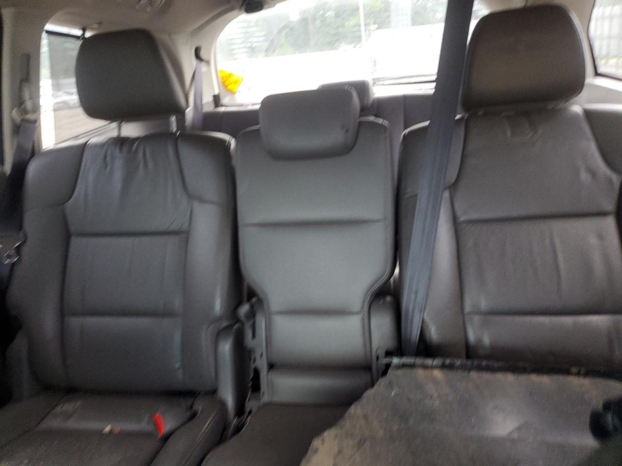 Honda Odyssey Touring Image 10