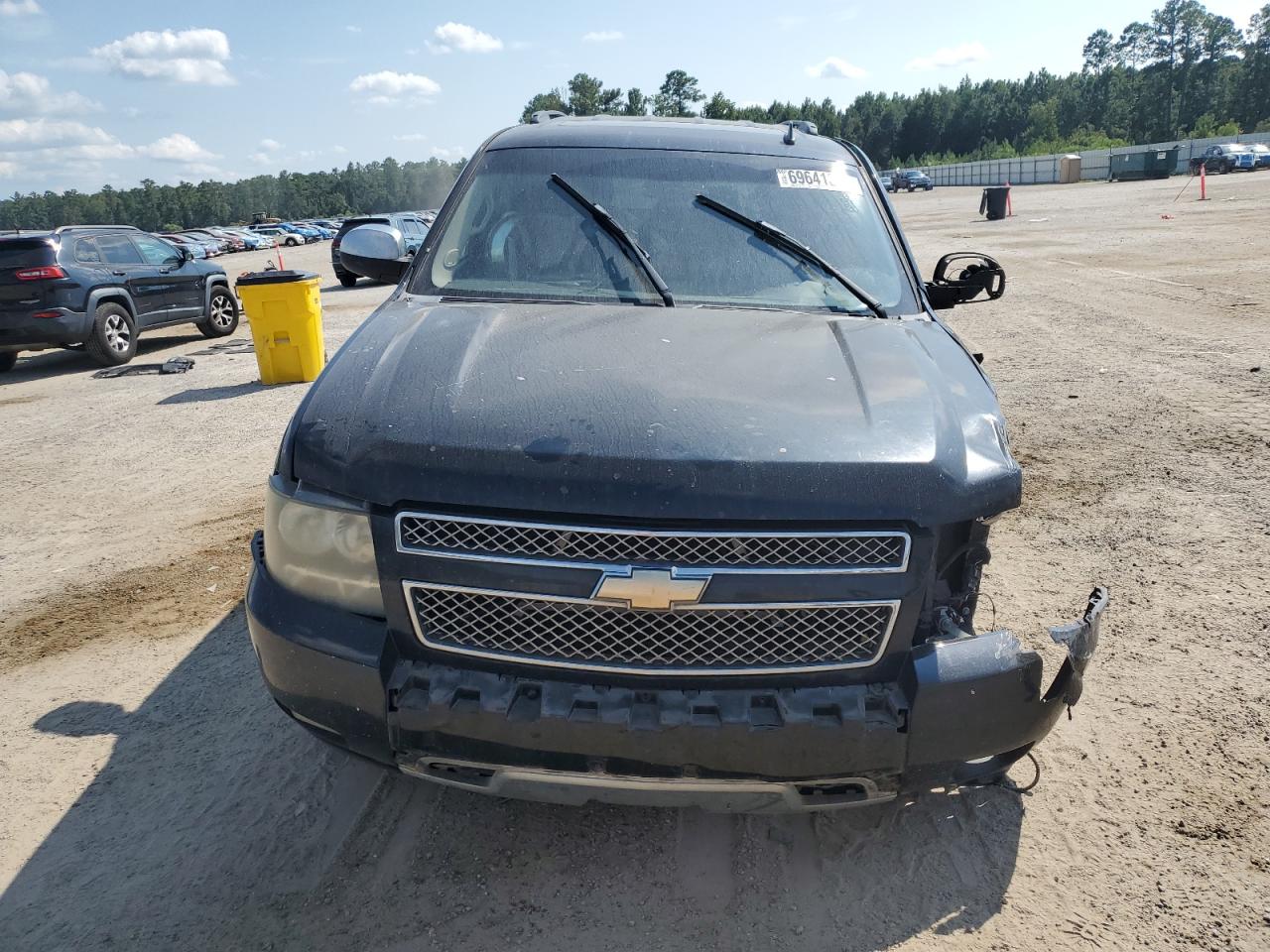 Chevrolet Tahoe K1500 Image 6