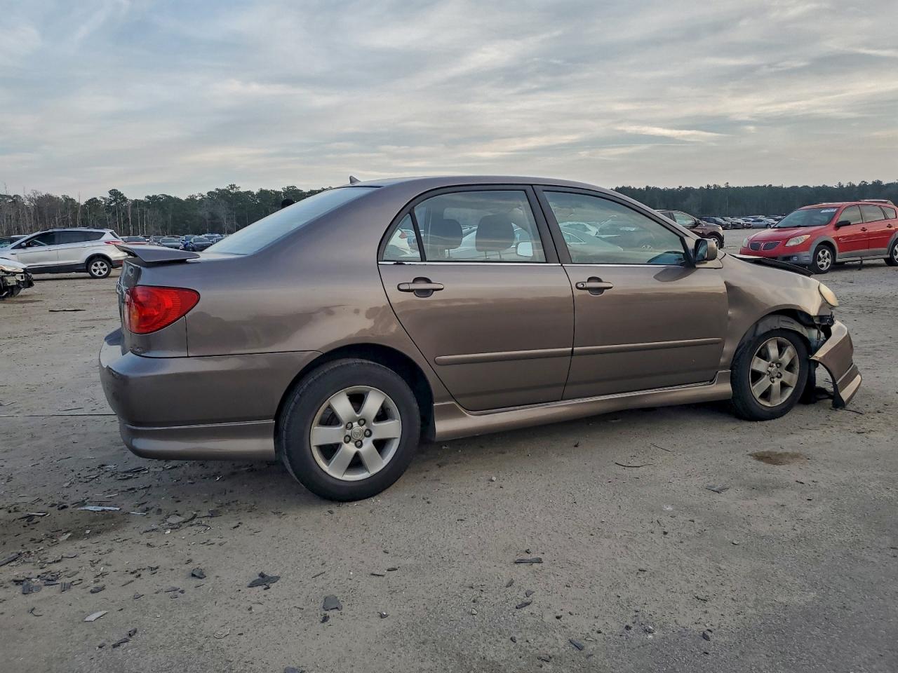Toyota Corolla Ce Image 9