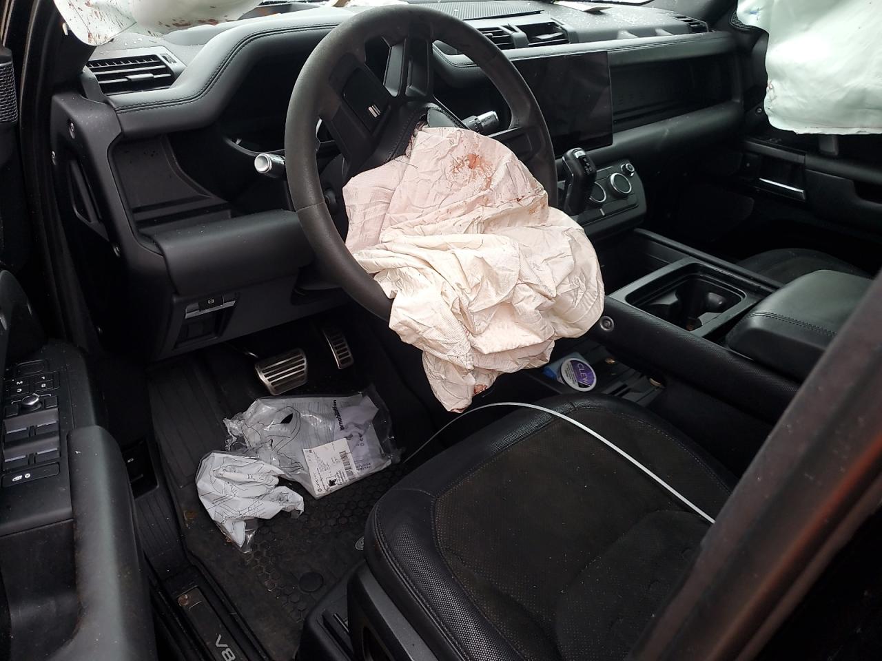 Land Rover Defender 110 Image 3