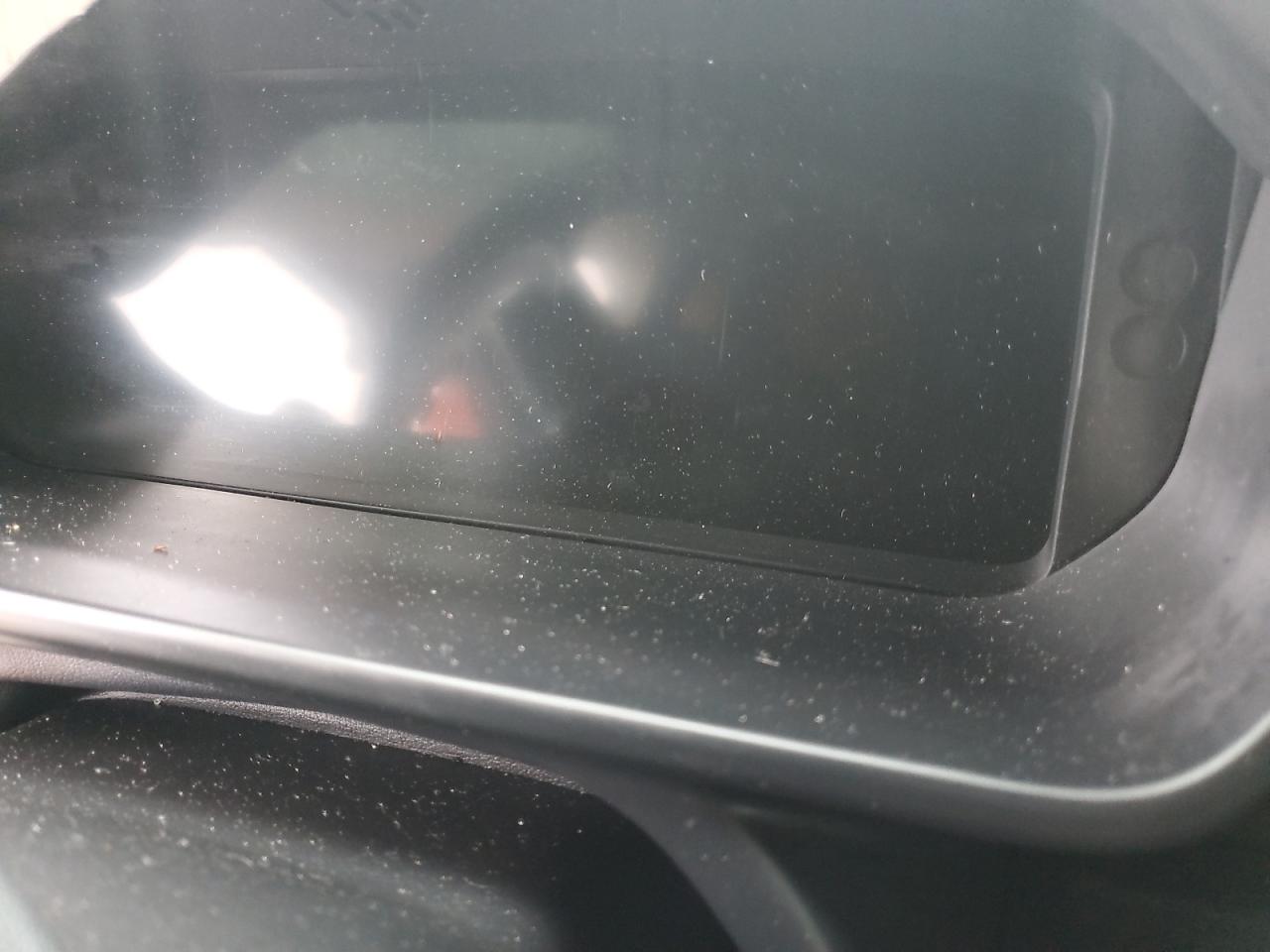 Land Rover Defender 110 Image 10