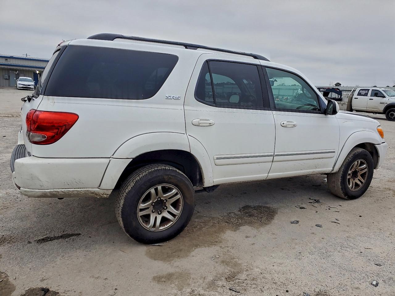 Toyota Sequoia Sr5 Image 10