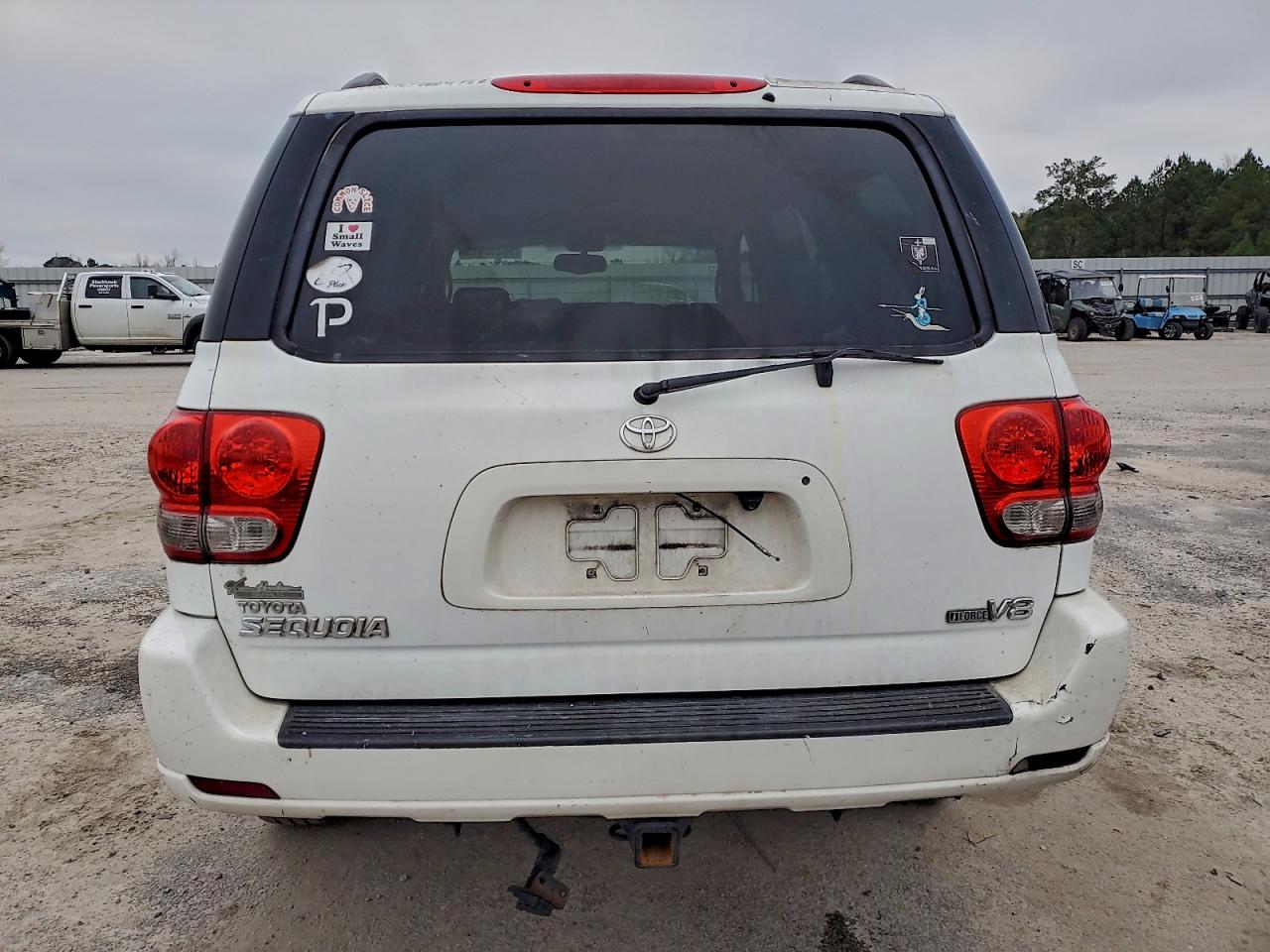 Toyota Sequoia Sr5 Image 9