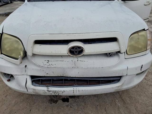 Toyota Sequoia Sr5 Image 4