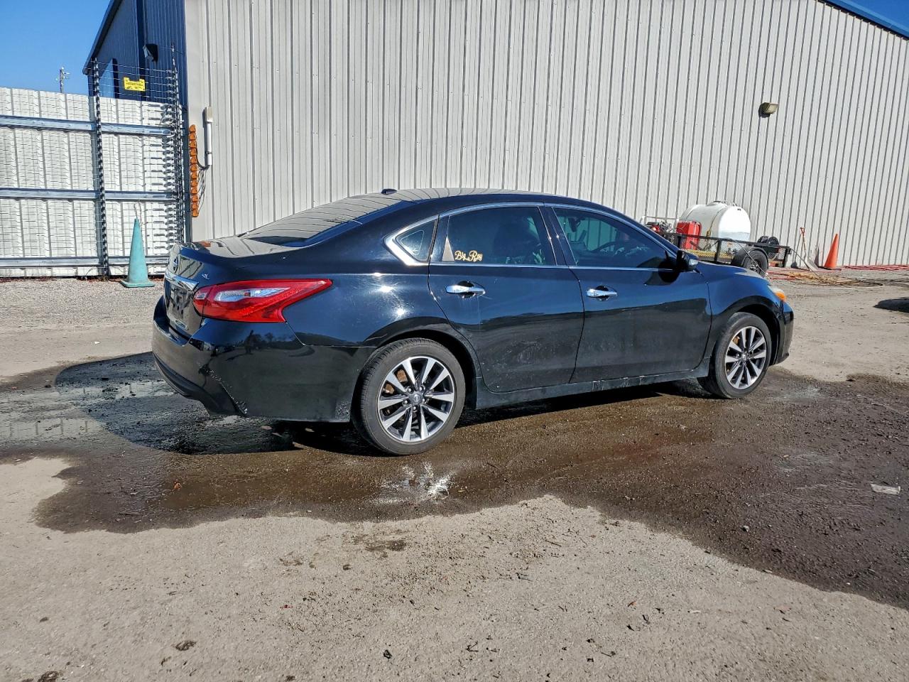 Nissan Altima 2.5 Image 11