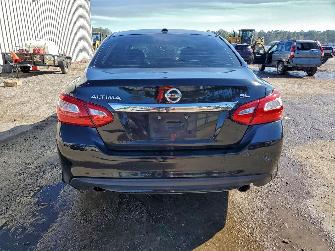 Nissan Altima 2.5 Image 3