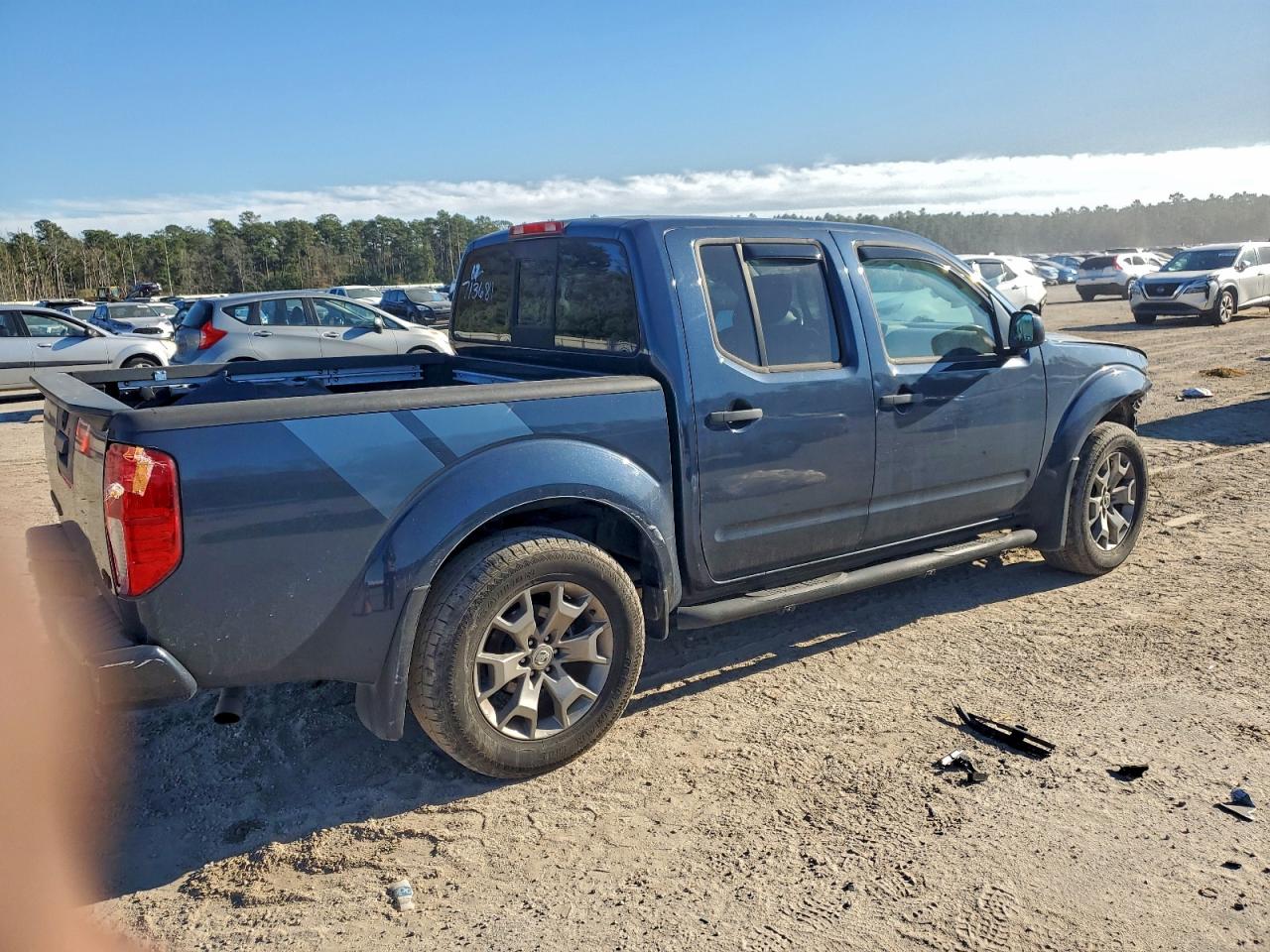 Nissan Frontier S Image 12