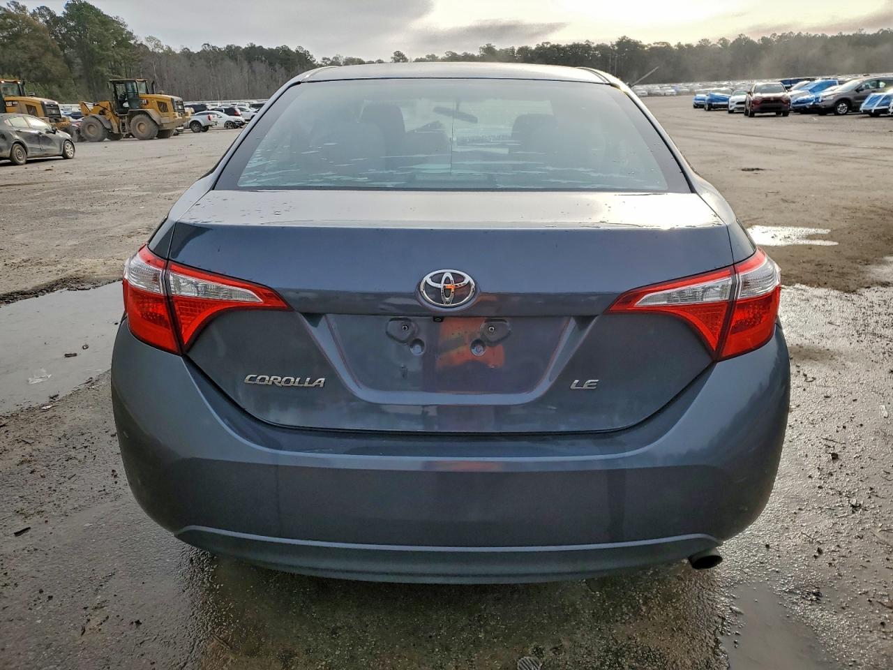 Toyota Corolla L Image 11